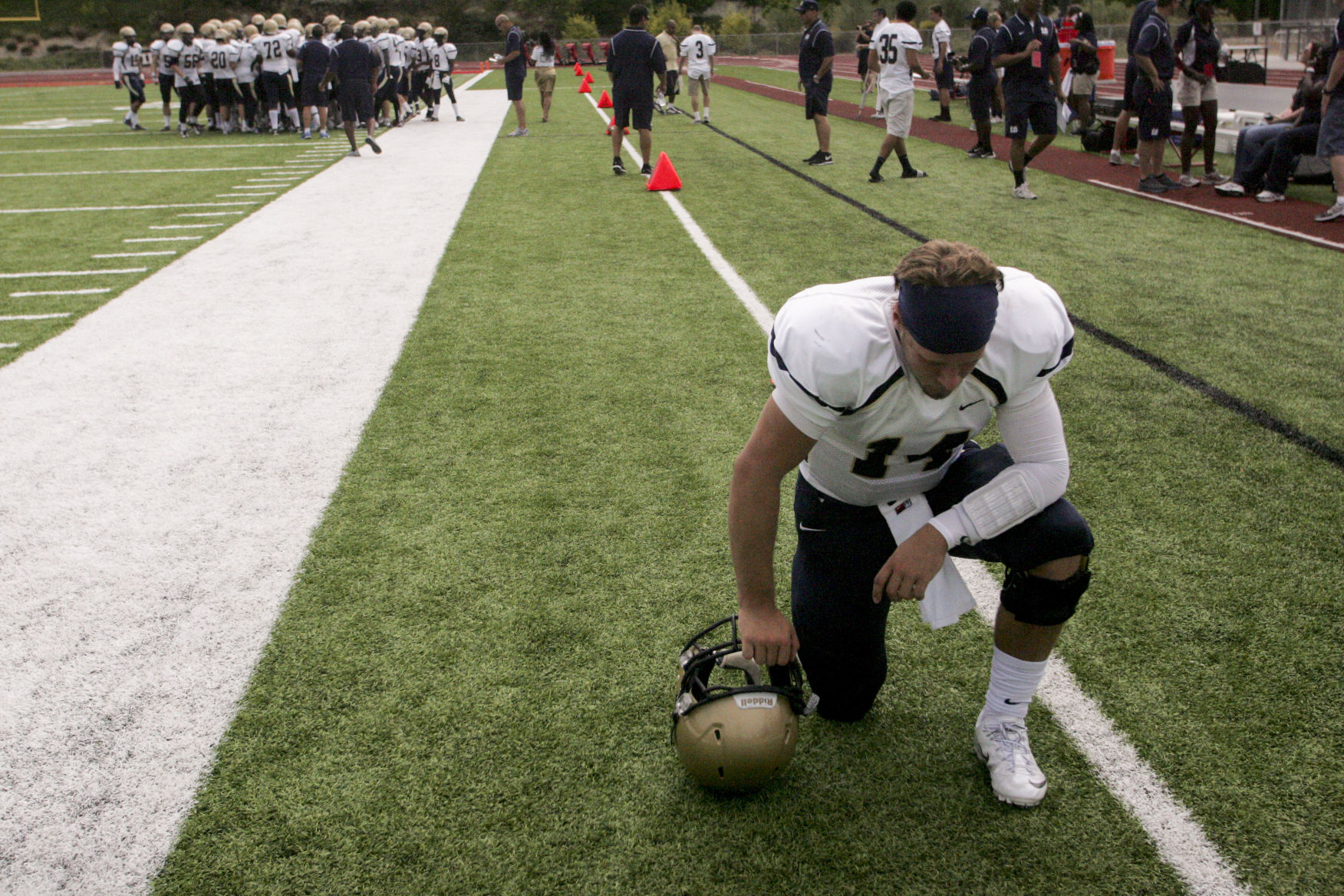 36Football: DV goes to Calif.